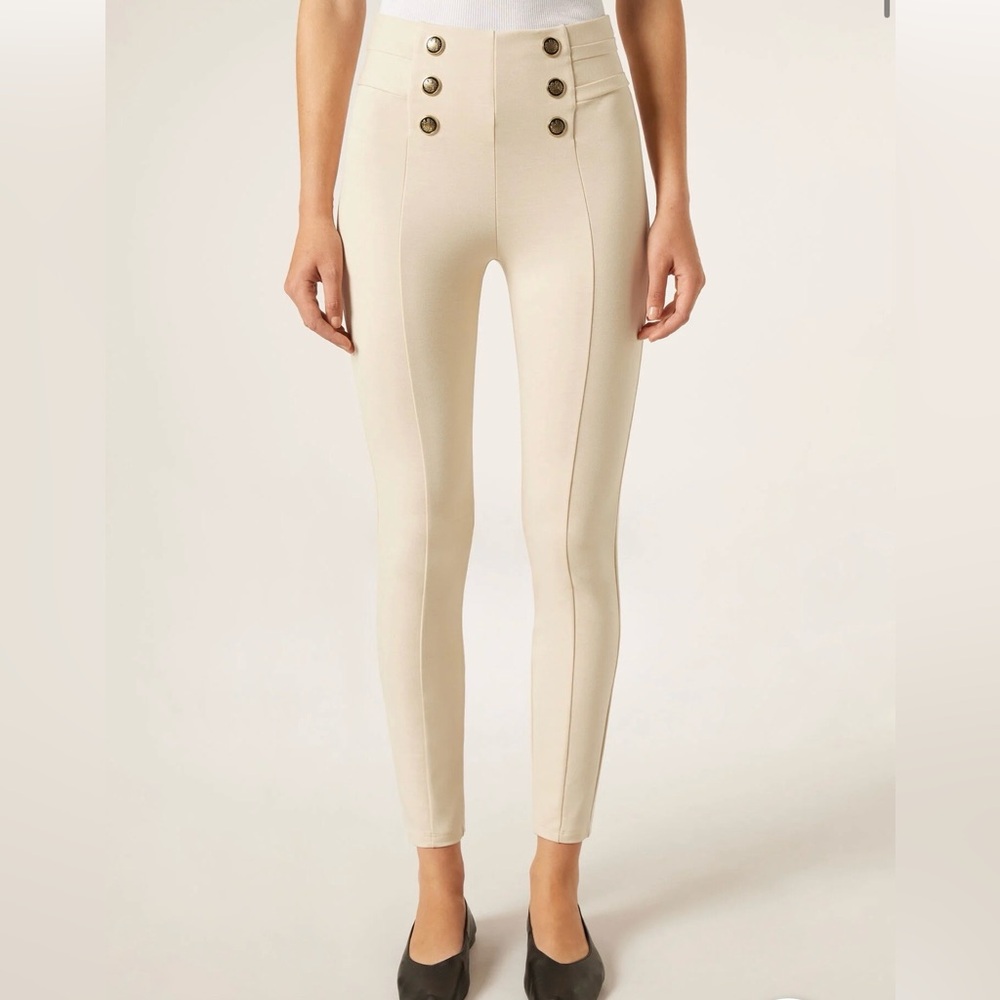 Spring Capsule | Quiet Luxury | Office Chic cream leggings.